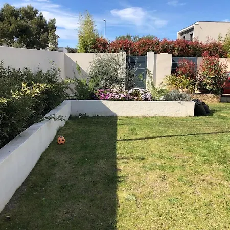 Magnifique Dans Un Quartier Calme Βίλα Νιμ